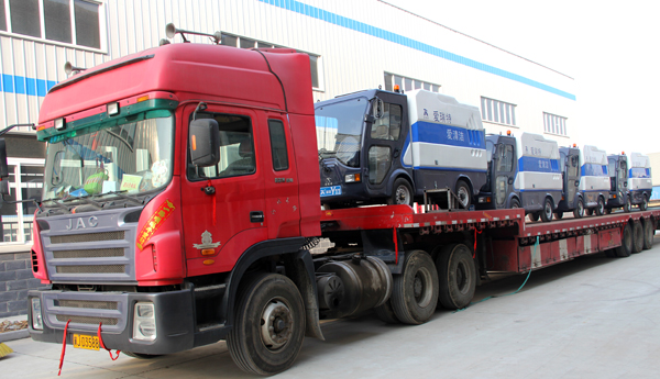 熱烈慶祝我司新產(chǎn)品Y11儲運(yùn)車進(jìn)駐河北唐山萬達(dá)廣場